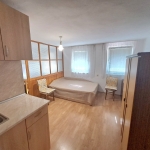 Дава се под наем Едностаен апартамент в Ямбол, Възраждане - 20 кв.м за 127.5 € - Снимка #1