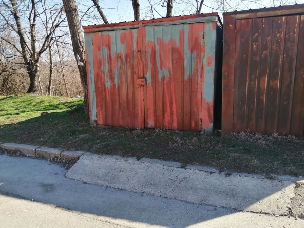 Дава се под наем Гараж / Паркомясто в Габрово, Трендафил 1 - 20 кв.м за 30.6 € - Снимка #1
