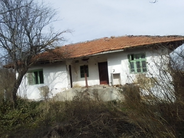 Парцел в с. Комарево, Област Варна - 930 кв.м за 14 €/кв.м - Снимка #1