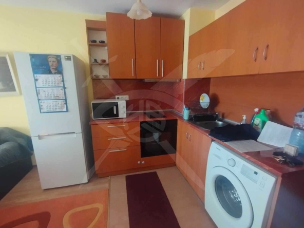 Дава се под наем Двустаен апартамент в Варна, Център - 55 кв.м за 473.79 € - Снимка #1