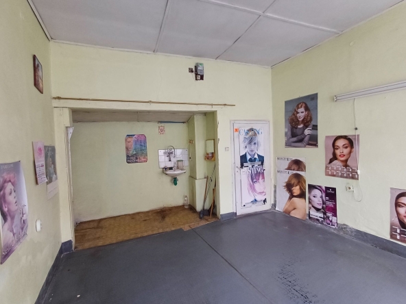 Дава се под наем Офис в Карлово - 30 кв.м за 153 € - Снимка #1