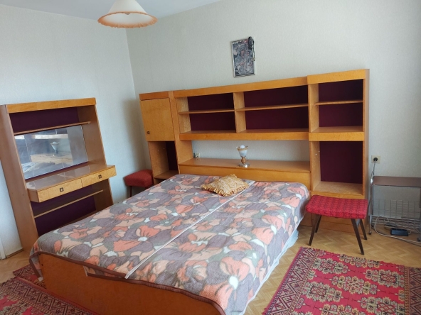 Дава се под наем Двустаен апартамент в Русе, Възраждане - 62 кв.м за 219.3 € - Снимка #1