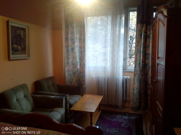 Дава се под наем Четиристаен апартамент в София, Център - 12 кв.м за 229.5 € - Снимка #1