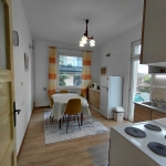 Дава се под наем Тристаен апартамент в София, Център - 85 кв.м за 797.64 € - Снимка #1