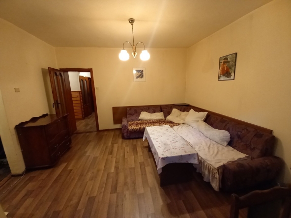 Тристаен апартамент в Разлог - 81 кв.м за 580 €/кв.м - Снимка #1