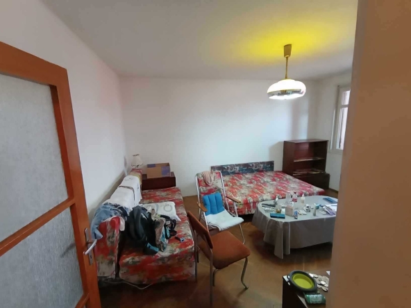 Дава се под наем Двустаен апартамент в Бургас, Лазур - 60 кв.м за 255 € - Снимка #1