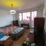 Дава се под наем Двустаен апартамент в Бургас, Лазур - 60 кв.м за 250 € - Снимка #1