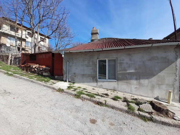 Къща в Нови пазар - 250 кв.м за 143 €/кв.м - Снимка #1