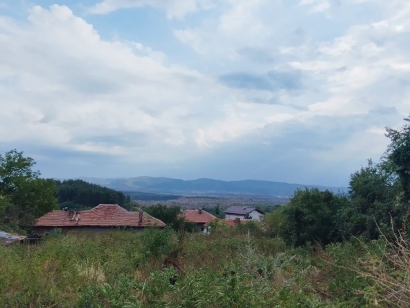 Парцел в с. Люлин, Област Перник - 835 кв.м за 31 €/кв.м - Снимка #1