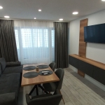 Дава се под наем Тристаен апартамент в Бургас, Изгрев - 65 кв.м за 510 € - Снимка #1