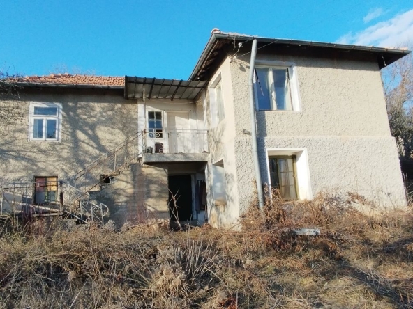 Къща в с. Садовик, Област Перник - 70 кв.м за 605 €/кв.м - Снимка #1