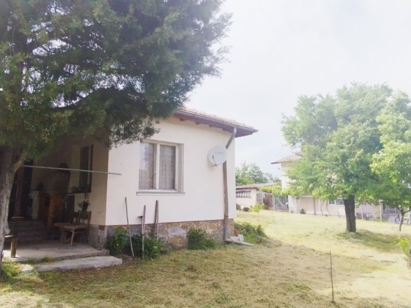 Къща в с. Чуковец, Област Перник - 70 кв.м за 1093 €/кв.м - Снимка #1