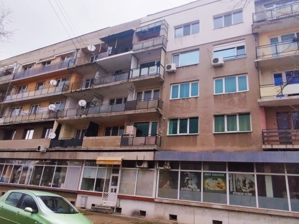 Двустаен апартамент в Перник, Могиличе - 66 кв.м за 657 €/кв.м - Снимка #1