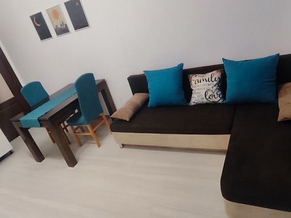 Дава се под наем Двустаен апартамент в Бургас, Изгрев - 50 кв.м за 318.75 € - Снимка #1