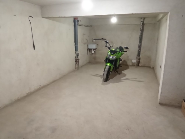 Гараж / Паркомясто в Стара Загора, Ремиза - 23 кв.м за 435 €/кв.м - Снимка #1