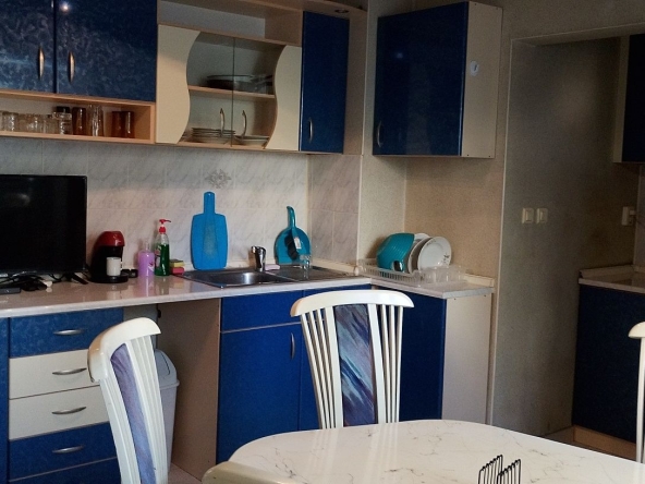 Дава се под наем Тристаен апартамент в Русе, Мидия Енос - 85 кв.м за 382.5 € - Снимка #1