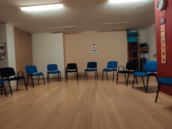 Дава се под наем Офис в София, Гео Милев - 30 кв.м за 15.3 € - Снимка #1