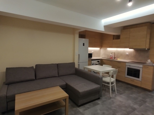 Дава се под наем Двустаен апартамент в Варна, ХЕИ - 60 кв.м за 498.27 € - Снимка #1