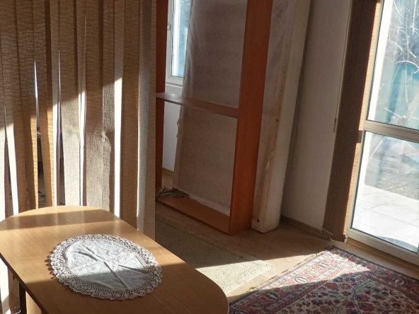 Дава се под наем Къща в с. Лозен, Област София-град - 55 кв.м за 280.5 € - Снимка #1