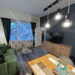 Тристаен апартамент в Варна, Гръцка махала - 105 кв.м за 9 €/кв.м - Снимка #1