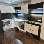 Дава се под наем Двустаен апартамент в Варна, Възраждане 1 - 92 кв.м за 548.25 € - Снимка #1