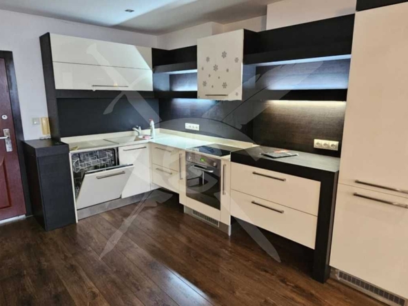 Дава се под наем Двустаен апартамент в Варна, Възраждане 1 - 92 кв.м за 548.25 € - Снимка #1