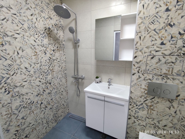 Двустаен апартамент в Варна, Владислав Варненчик - 45 кв.м за 1776 €/кв.м - Снимка #1