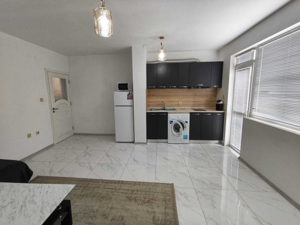 Дава се под наем Двустаен апартамент в Търговище, Център - 62 кв.м за 259.08 € - Снимка #1