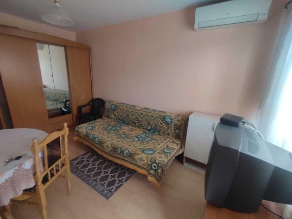 Дава се под наем  в Варна, ВИНС - 12 кв.м за 178.5 € - Снимка #1