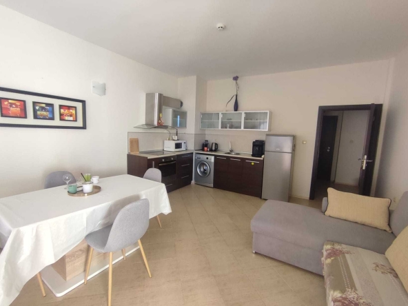 Двустаен апартамент в к.к. Златни пясъци - 64 кв.м за 1344 €/кв.м - Снимка #1