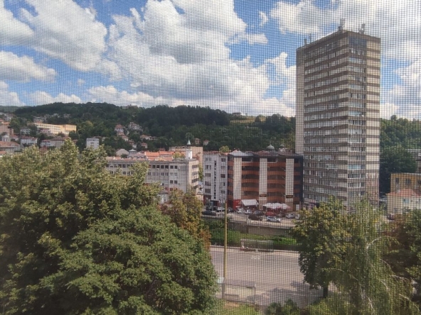 Дава се под наем Двустаен апартамент в Габрово, Център - 60 кв.м за 178.5 € - Снимка #1