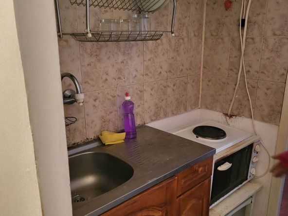 Дава се под наем Едностаен апартамент в Бургас, Зорница - 40 кв.м за 200 € - Снимка #1