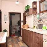 Дава се под наем Двустаен апартамент в Пловдив, Център - 80 кв.м за 323.85 € - Снимка #1