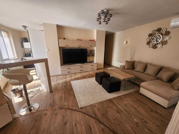 Дава се под наем Тристаен апартамент в София, Манастирски ливади - 110 кв.м за 860 € - Снимка #1