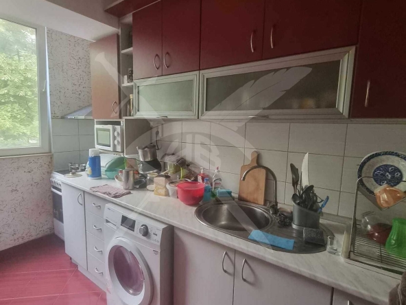 Дава се под наем Едностаен апартамент в Варна, Колхозен пазар - 30 кв.м за 199.41 € - Снимка #1