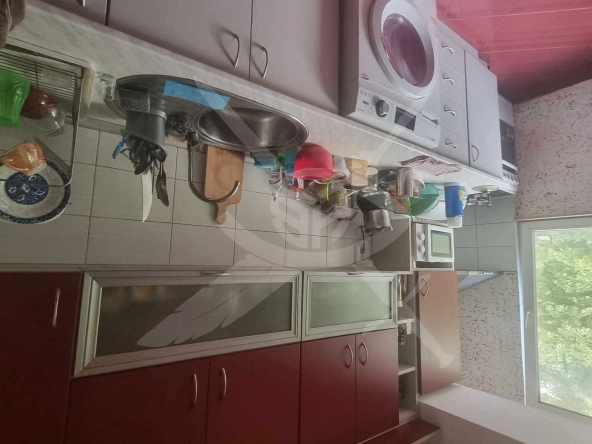 Дава се под наем Едностаен апартамент в Варна, Колхозен пазар - 30 кв.м за 175 € - Снимка #1