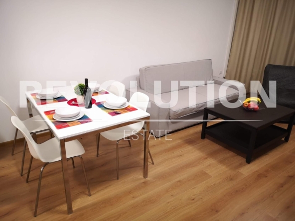 Дава се под наем Двустаен апартамент в Варна, Левски - 79 кв.м за 600 € - Снимка #1