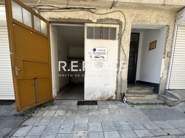 Дава се под наем Гараж / Паркомясто в Варна, Спортна зала - 13 кв.м за 179 € - Снимка #1