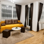 Дава се под наем Двустаен апартамент в София, Център - 60 кв.м за 687.99 € - Снимка #1