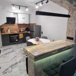 Дава се под наем Тристаен апартамент в Русе, Възраждане - 80 кв.м за 663 € - Снимка #1