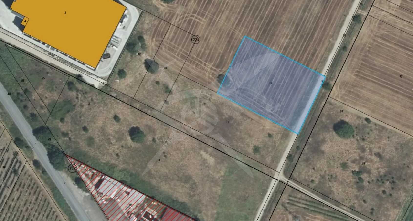 Парцел в Пловдив, Прослав - 3650 кв.м за 25 €/кв.м - Снимка #1