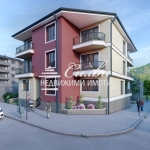 Тристаен апартамент в Търговище, Вароша - 112 кв.м за 988 €/кв.м - Снимка #1