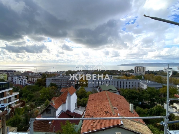 Тристаен апартамент в Варна, Бриз - 119 кв.м за 1436 €/кв.м - Снимка #1