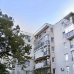 Тристаен апартамент в Шумен, Добруджански - 80 кв.м за 1760 €/кв.м - Снимка #1