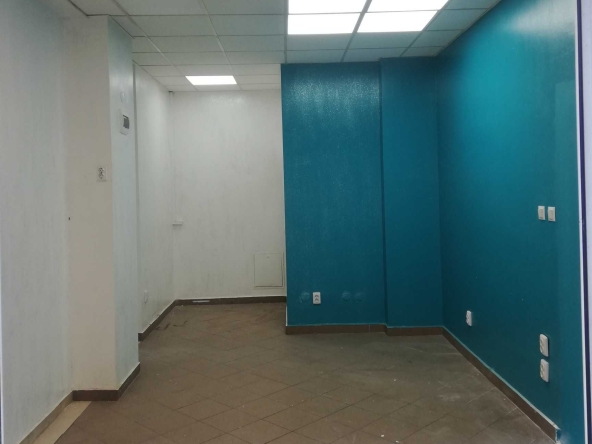 Дава се под наем Магазин в София, Свобода - 32 кв.м за 229.5 € - Снимка #1