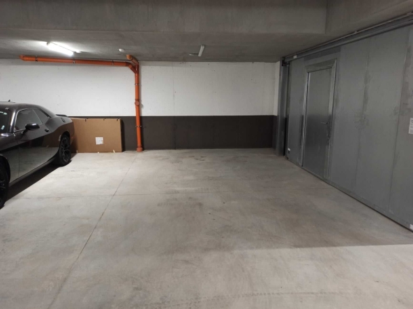 Дава се под наем Гараж / Паркомясто в София, Бояна - 15 кв.м за 81.6 € - Снимка #1