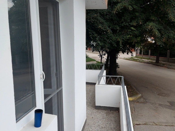 Дава се под наем  в Силистра, Север - 30 кв.м за 127.5 € - Снимка #1