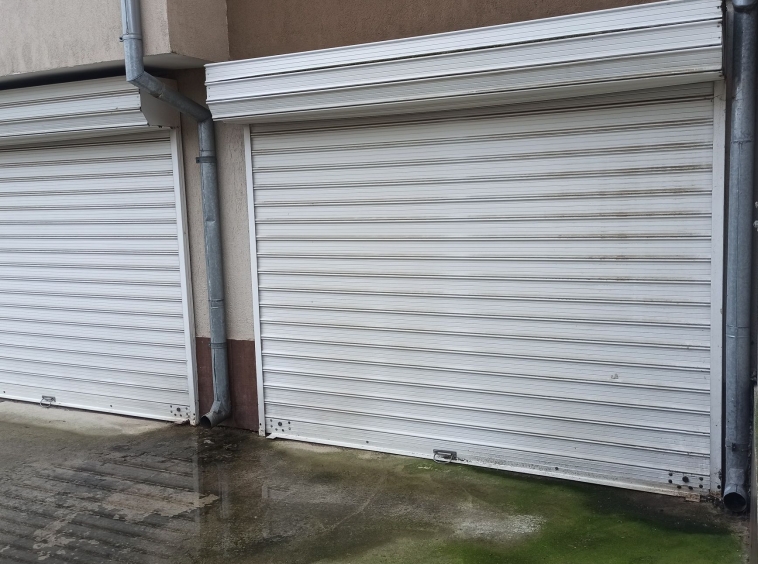 Дава се под наем Гараж / Паркомясто в Казанлък - 21 кв.м за 79.56 € - Снимка #1