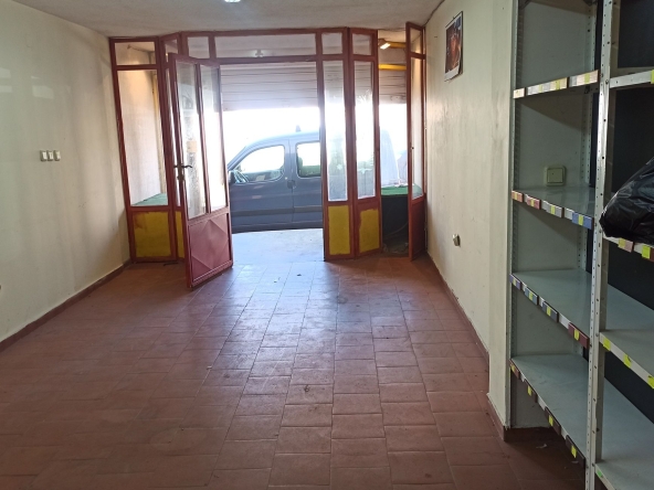 Магазин в Казанлък - 45 кв.м за 759 €/кв.м - Снимка #1