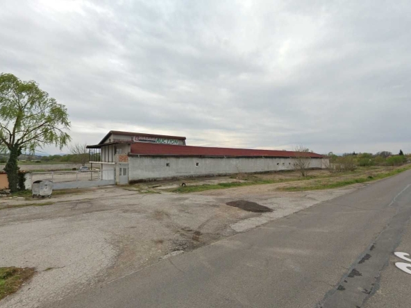 Дава се под наем Промишлена сграда в с. Плодовитово, Област Стара Загора - 8300 кв.м за 2.04 € - Снимка #1